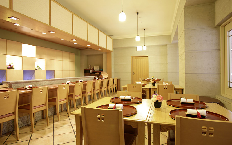 【ホテルモントレ】エポスカードでランチ・ディナーが10%OFF！銀座・大阪・京都から沖縄リゾートまで全国15店舗で20,000円以上得する活用術イメージ